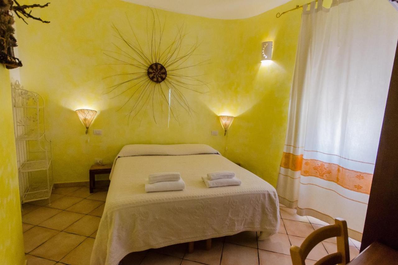 Bed and Breakfast La Pavoncella Tortolì Exterior foto